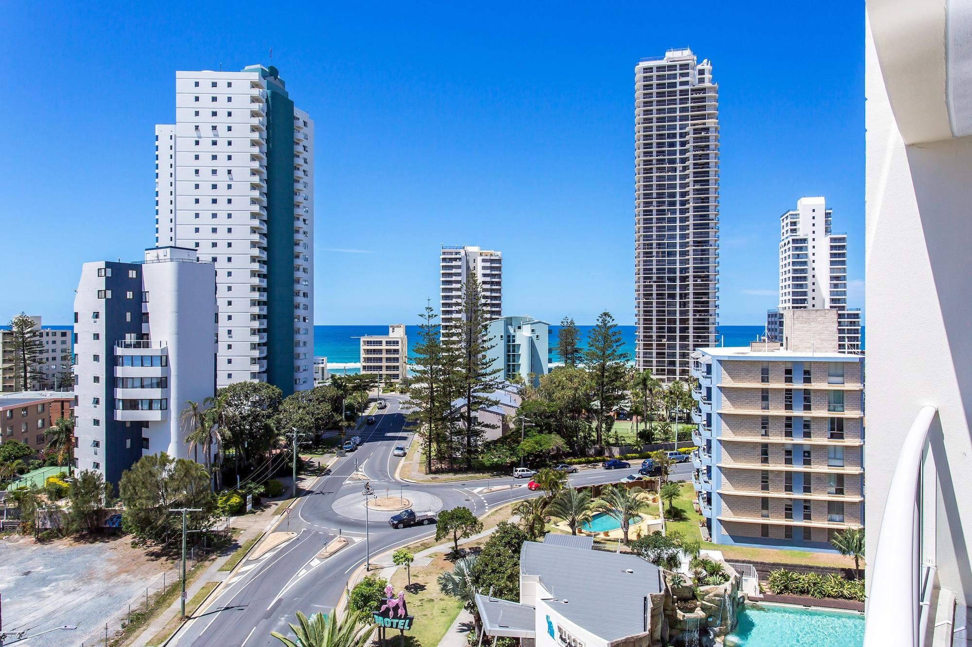Mantra Wings Aparthotel Gold Coast Exterior photo
